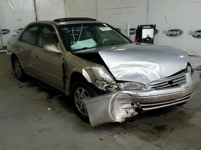 4T1BF28K9WU041846 - 1998 TOYOTA CAMRY CE SILVER photo 1