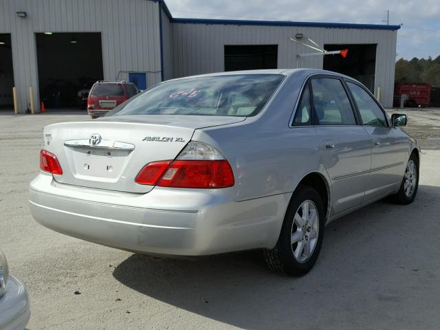 4T1BF28B54U388345 - 2004 TOYOTA AVALON XL SILVER photo 4