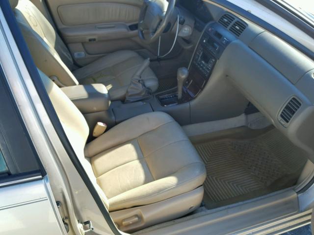 JN1CA21D9WM910080 - 1998 NISSAN MAXIMA GLE BEIGE photo 5