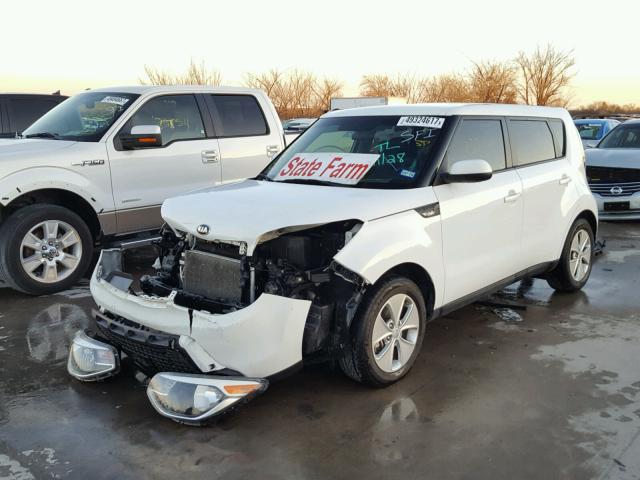 KNDJN2A23E7087151 - 2014 KIA SOUL WHITE photo 2