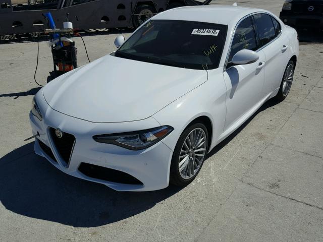 ZARFAECN2H7550322 - 2017 ALFA ROMEO GIULIA TI WHITE photo 2