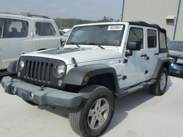 1J4HA3H11BL575167 - 2011 JEEP WRANGLER U WHITE photo 2