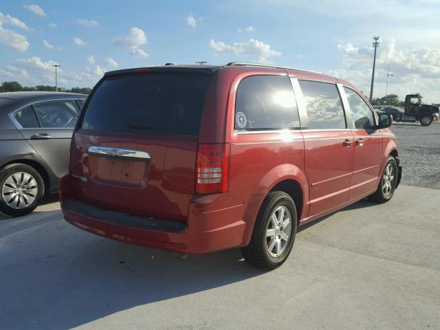 2A8HR54PX8R799292 - 2008 CHRYSLER TOWN & COU RED photo 4