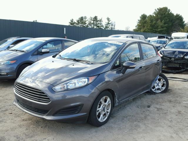 3FADP4EJXGM105955 - 2016 FORD FIESTA SE CHARCOAL photo 2