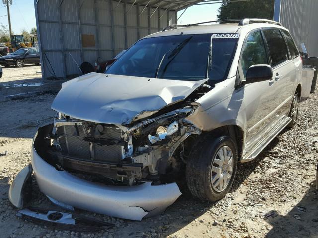 5TDZK23C27S032135 - 2007 TOYOTA SIENNA CE GRAY photo 2