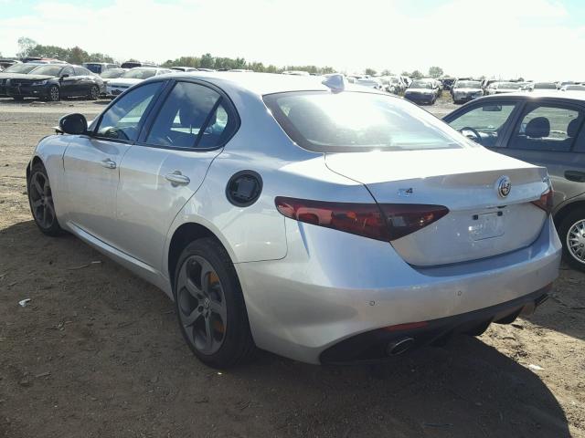 ZARFAEDN4J7589448 - 2018 ALFA ROMEO GIULIA Q4 ვერცხლისფერი ფოტო 3