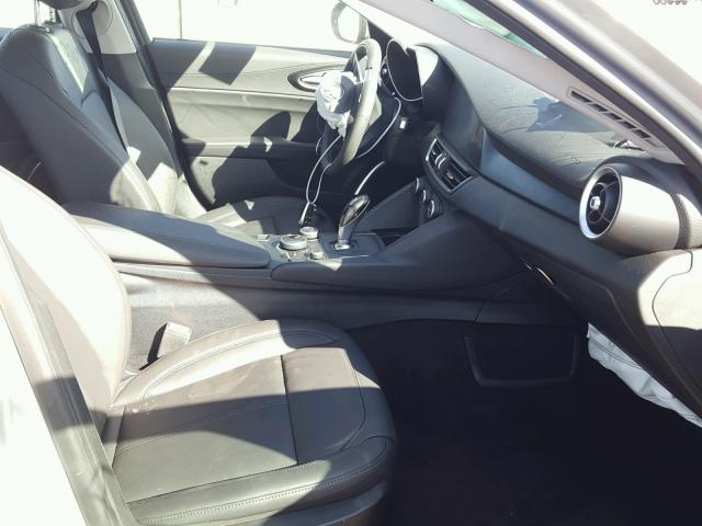ZARFAEDN4J7589448 - 2018 ALFA ROMEO GIULIA Q4 ვერცხლისფერი ფოტო 5