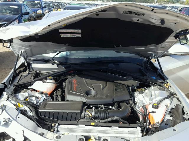 ZARFAEDN4J7589448 - 2018 ALFA ROMEO GIULIA Q4 ვერცხლისფერი ფოტო 7