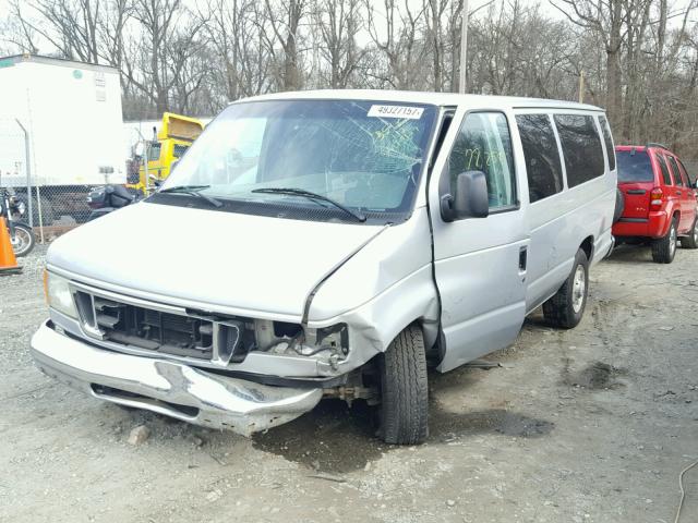 1FBSS31L06HB15824 - 2006 FORD ECONOLINE SILVER photo 2