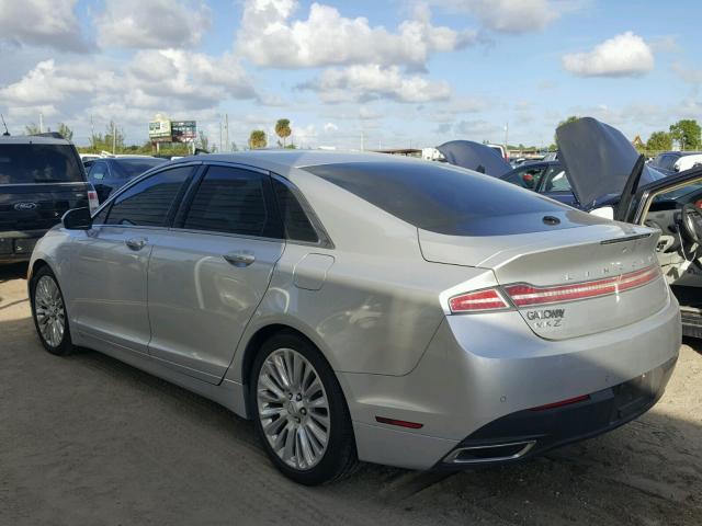 3LN6L2GK5DR801075 - 2013 LINCOLN MKZ SILVER photo 3