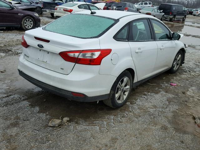 1FADP3F25EL318991 - 2014 FORD FOCUS SE WHITE photo 4