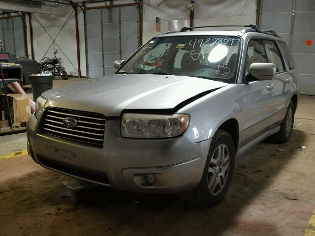 JF1SG67647H746468 - 2007 SUBARU FORESTER 2 SILVER photo 2