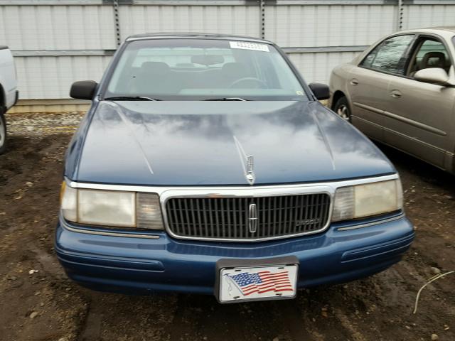 1LNLM9746RY698879 - 1994 LINCOLN CONTINENTA BLUE photo 9