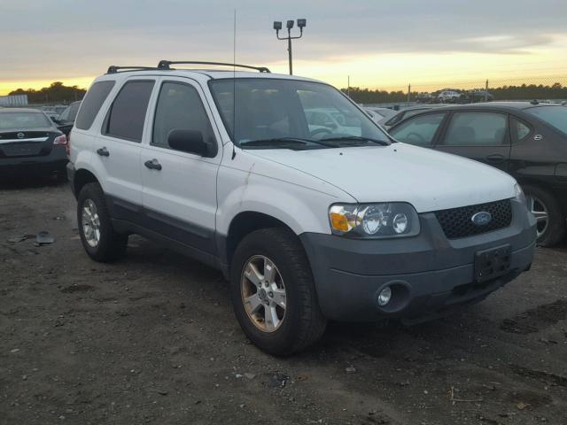 1FMCU93147KA13189 - 2007 FORD ESCAPE XLT WHITE photo 1