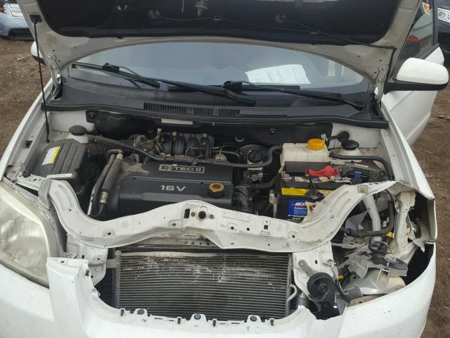 KL1TD56657B112759 - 2007 CHEVROLET AVEO BASE Biały zdjęcie 7