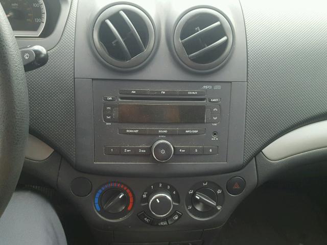 KL1TD56657B112759 - 2007 CHEVROLET AVEO BASE Biały zdjęcie 9