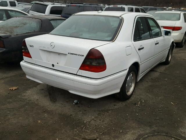 WDBHA24G9YA855464 - 2000 MERCEDES-BENZ C 230 WHITE photo 4