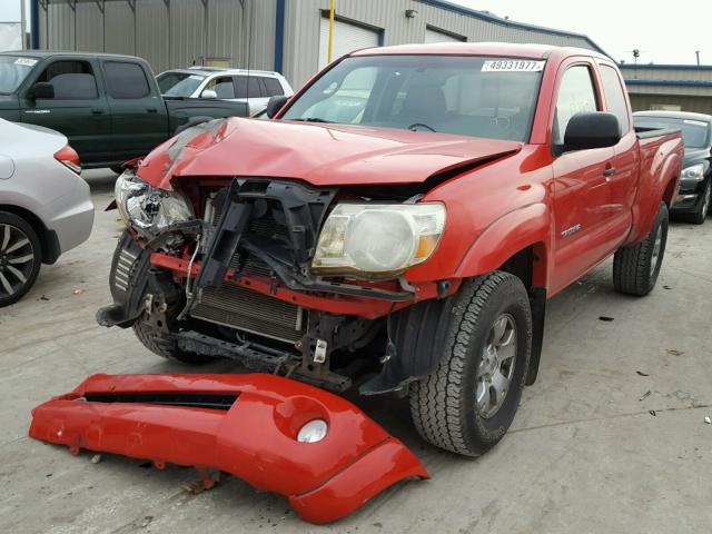 5TEUU42N86Z262055 - 2006 TOYOTA TACOMA ACC RED photo 2