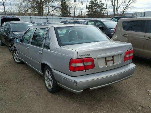 YV1LS55A8X2615331 - 1999 VOLVO S70 SILVER photo 3