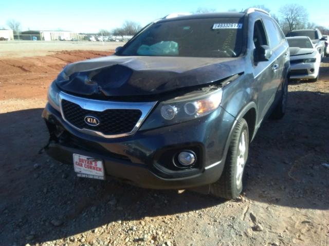 5XYKT4A63DG355822 - 2013 KIA SORENTO LX BLACK photo 2