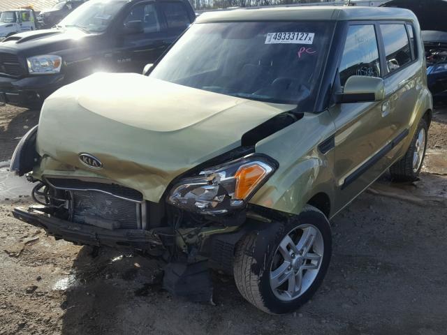 KNDJT2A27A7144466 - 2010 KIA SOUL + GREEN photo 2