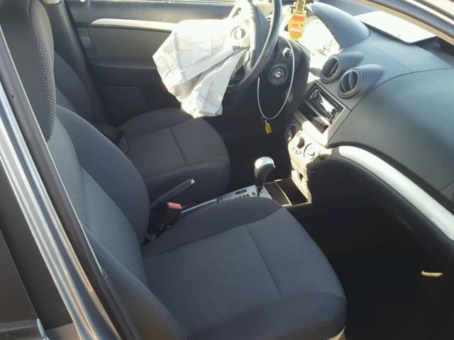 KL1TD5DE6AB132164 - 2010 CHEVROLET AVEO LS 灰色 照片 5