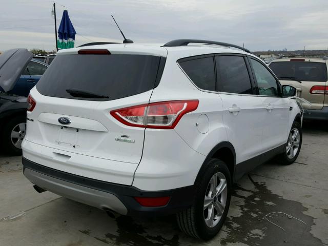 1FMCU0GX6EUA21791 - 2014 FORD ESCAPE SE WHITE photo 4