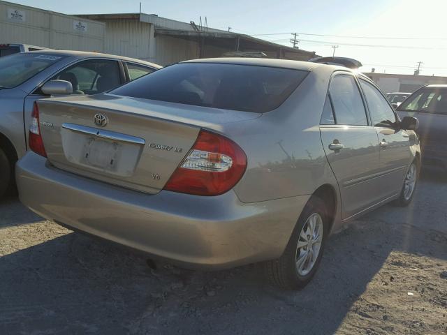 4T1BF32K44U068156 - 2004 TOYOTA CAMRY LE თაფლისფერი ფოტო 4