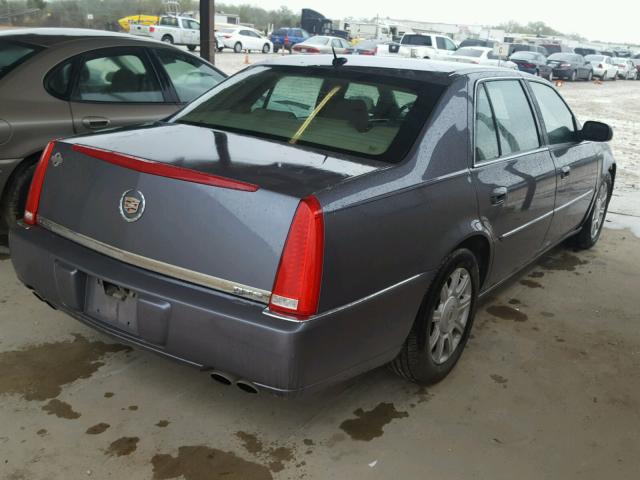 1G6KD57Y08U109362 - 2008 CADILLAC DTS GRAY photo 4