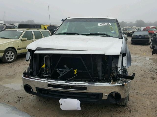 1GTHC23K47F508157 - 2007 GMC SIERRA C25 WHITE photo 10