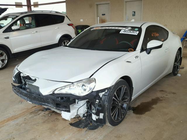 JF1ZNAA15F9703531 - 2015 TOYOTA SCION FR-S WHITE photo 2