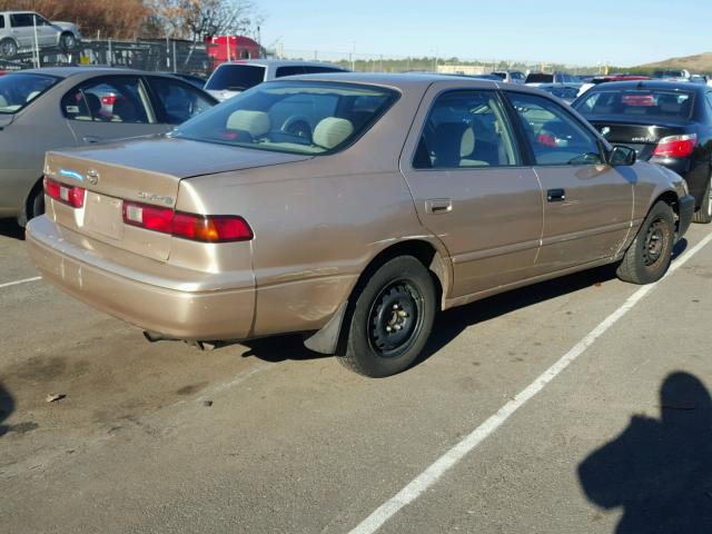 4T1BG22K4WU384408 - 1998 TOYOTA CAMRY CE GOLD photo 4