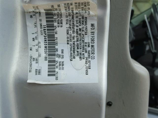 1FAHP34N55W237180 - 2005 FORD FOCUS ZX4 SILVER photo 10