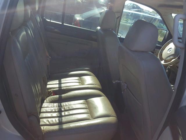 5LMEU88H35ZJ13486 - 2005 LINCOLN AVIATOR 白色 照片 6