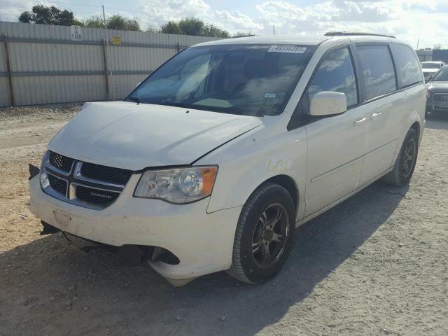 2D4RN3DG4BR722407 - 2011 DODGE GRAND CARA WHITE photo 2