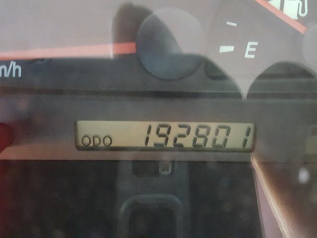 4T1BE32K64U897135 - 2004 TOYOTA CAMRY LE 银色 照片 8