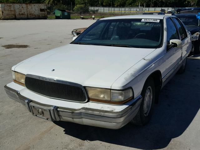 1G4BT52P8TR404909 - 1996 BUICK ROADMASTER WHITE photo 2