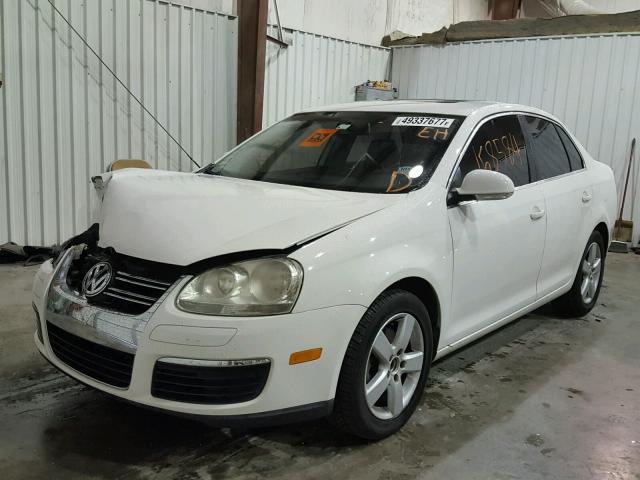 3VWRM71K29M037594 - 2009 VOLKSWAGEN JETTA SE WHITE photo 2