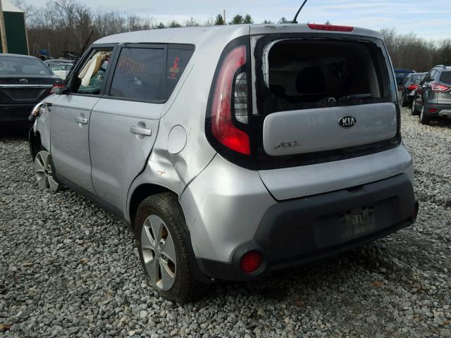 KNDJN2A26F7774030 - 2015 KIA SOUL SILVER photo 3