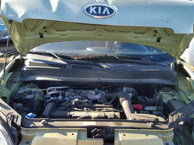 KNDJT2A25A7176056 - 2010 KIA SOUL + GREEN photo 7