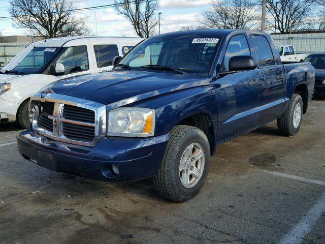 1D7HW48N66S534728 - 2006 DODGE DAKOTA QUA BLUE photo 2