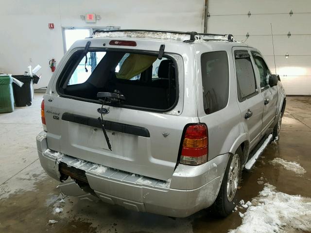 1FMCU93137KA84092 - 2007 FORD ESCAPE XLT SILVER photo 4