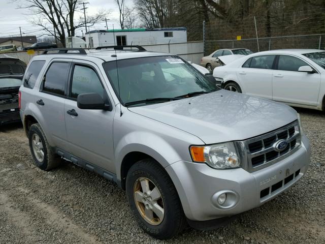 1FMCU9D71AKA63283 - 2010 FORD ESCAPE XLT SILVER photo 1