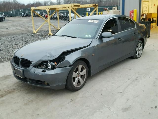 WBANF33527CS41691 - 2007 BMW 525 XI GRAY photo 2