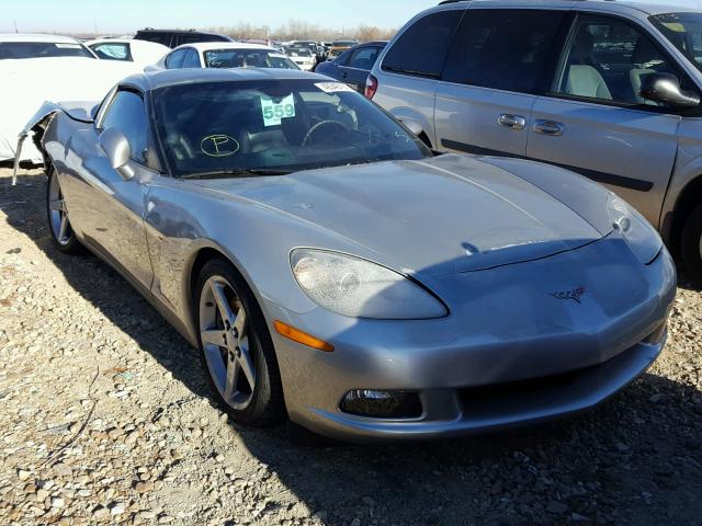 1G1YY24U955131547 - 2005 CHEVROLET CORVETTE SILVER photo 1