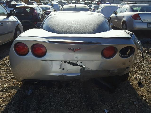 1G1YY24U955131547 - 2005 CHEVROLET CORVETTE SILVER photo 6