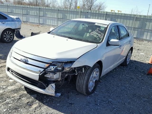 3FAHP0HA9BR342471 - 2011 FORD FUSION SE WHITE photo 2