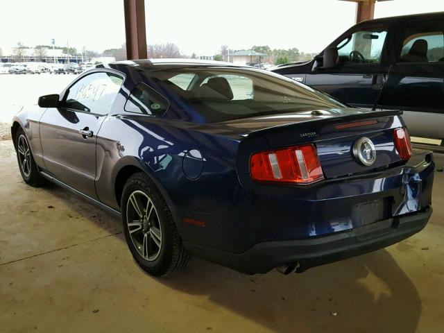 1ZVBP8AM8C5208474 - 2012 FORD MUSTANG BLUE photo 3