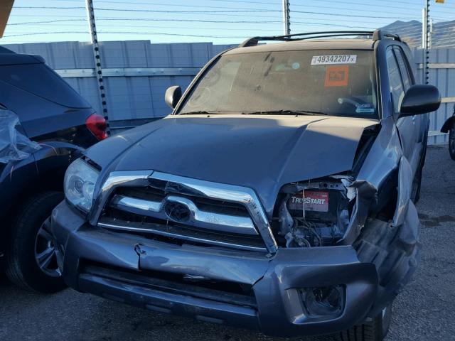 JTEBU14R48K014992 - 2008 TOYOTA 4RUNNER SR GRAY photo 2