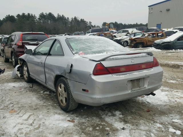 1HGCG2250YA034797 - 2000 HONDA ACCORD EX SILVER photo 3